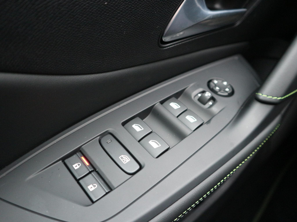 Peugeot 308 (JKJ64D) met abonnement