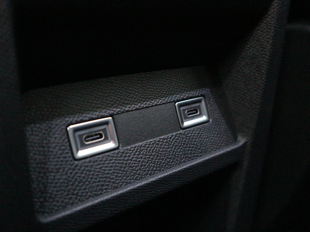 Peugeot 308 (JKJ64D) met abonnement