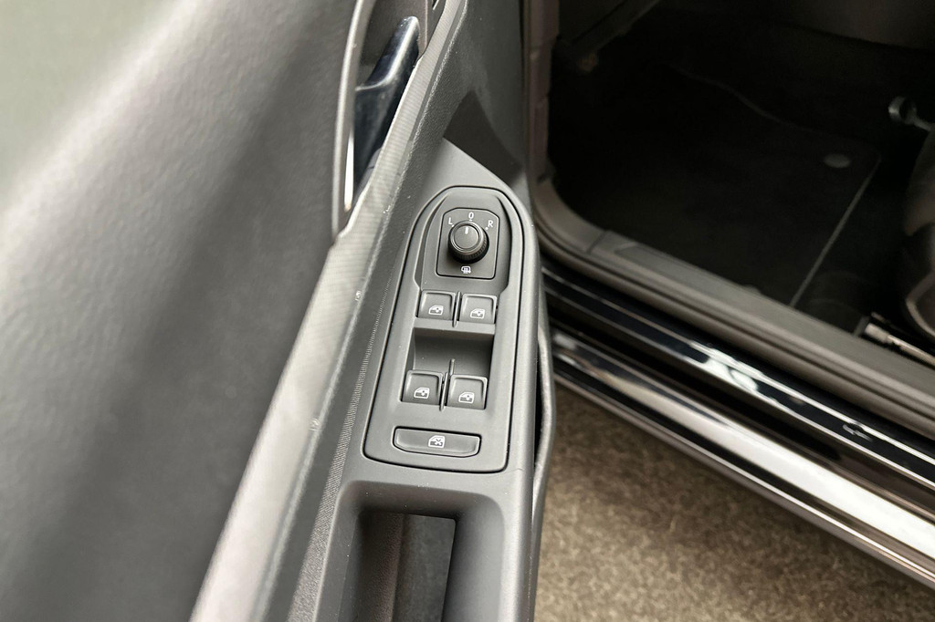 Volkswagen Golf (K241LT) met abonnement