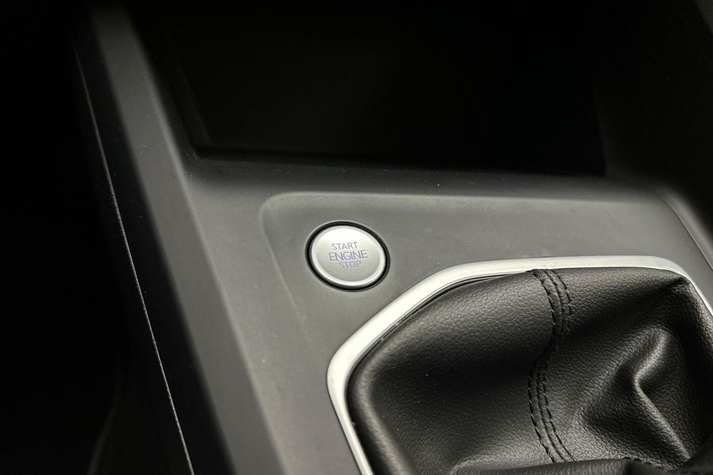 Volkswagen Golf (K241LT) met abonnement