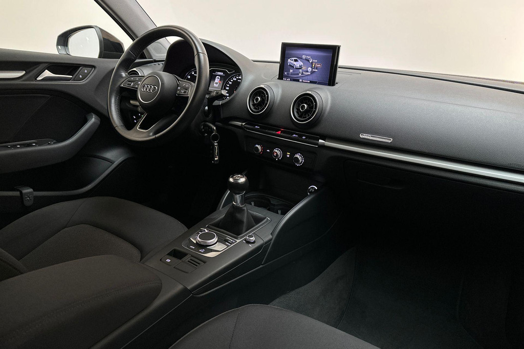 Audi A3 (H384FL) met abonnement