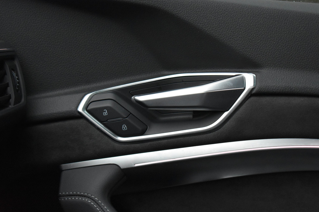 Audi e-tron Sportback (J782PV) met abonnement