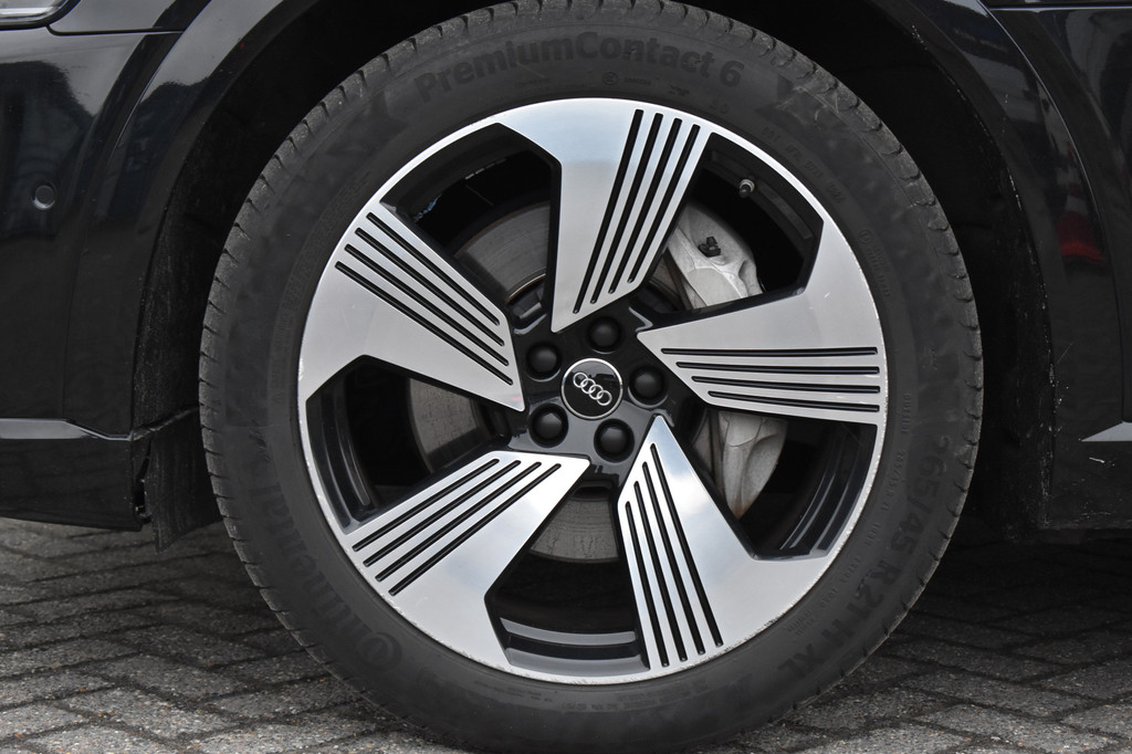 Audi e-tron Sportback (J782PV) met abonnement