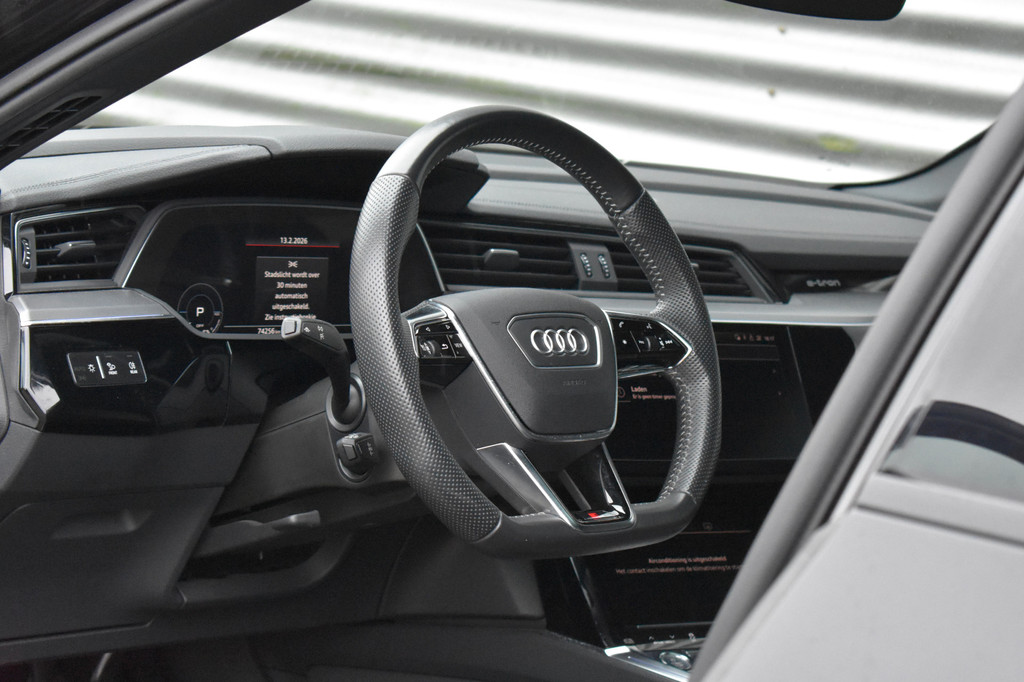 Audi e-tron Sportback (J782PV) met abonnement