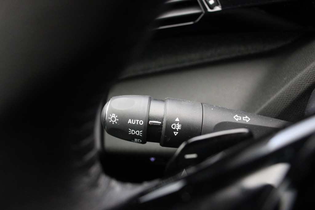 Peugeot 408 (GDH68X) met abonnement