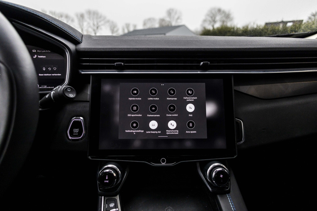 Lynk & Co 01 (P065LJ) met abonnement