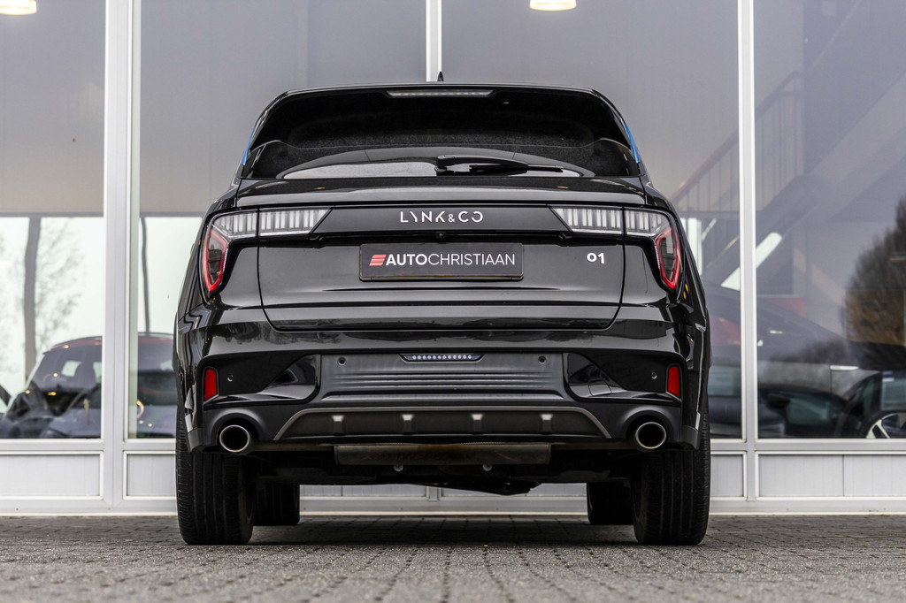 Lynk & Co 01 (P065LJ) met abonnement