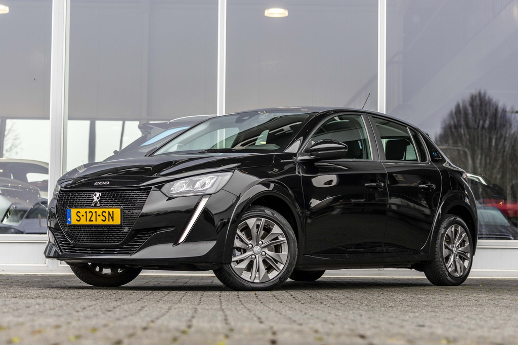 Peugeot e-208 (S121SN) met abonnement