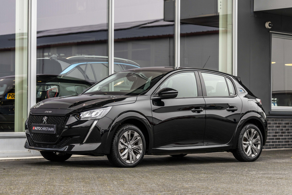 Peugeot e-208 (S121SN) met abonnement