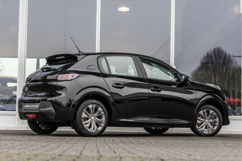 Peugeot e-208 (S121SN) met abonnement