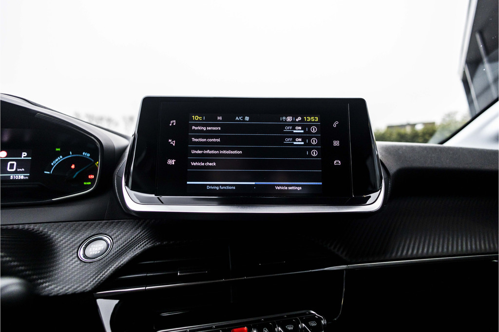 Peugeot e-208 (S121SN) met abonnement