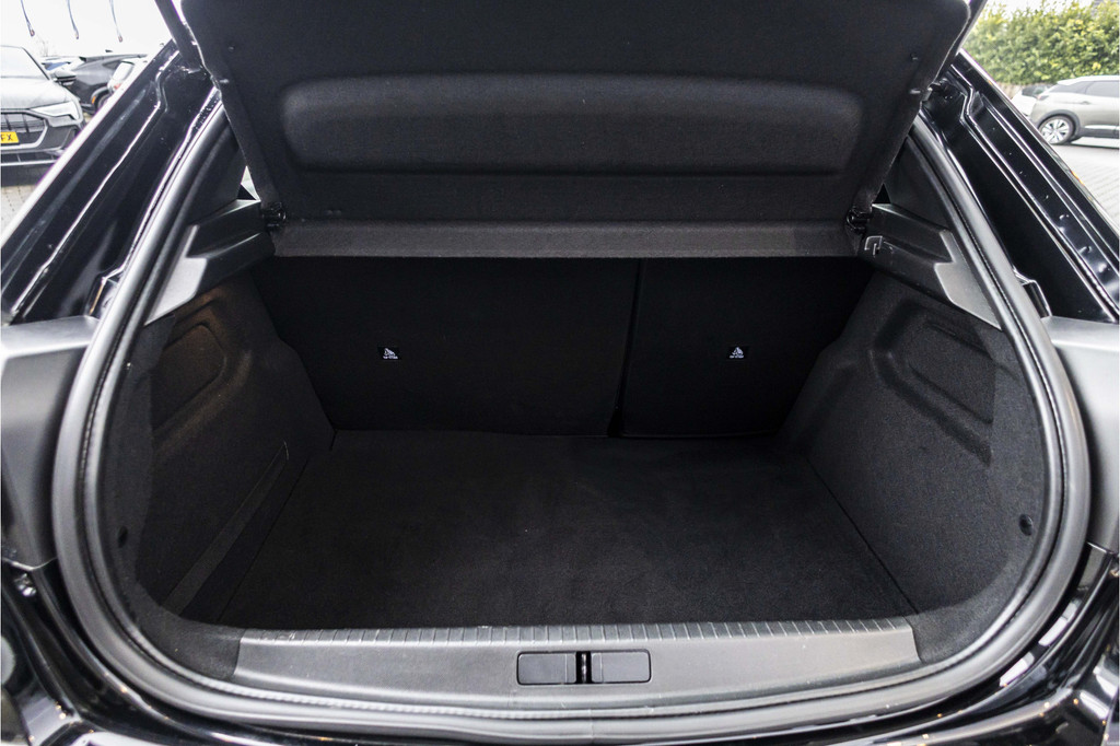 Peugeot e-208 (S121SN) met abonnement