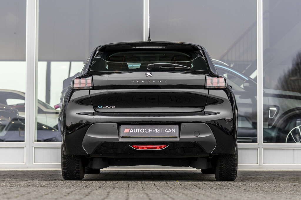Peugeot e-208 (S121SN) met abonnement