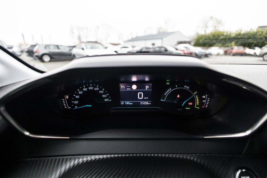 Peugeot e-208 (S121SN) met abonnement