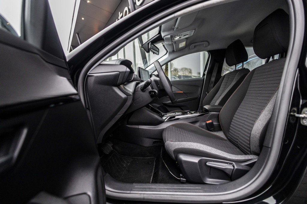 Peugeot e-208 (S121SN) met abonnement