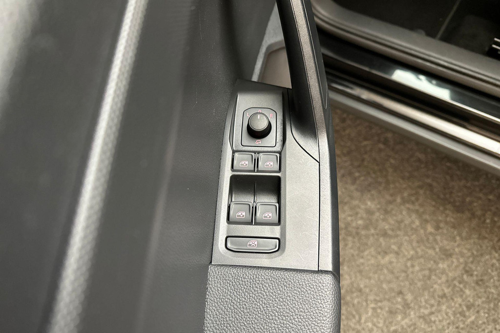 Seat Arona (S332JG) met abonnement