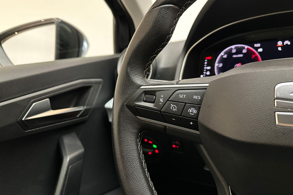 Seat Arona (S332JG) met abonnement