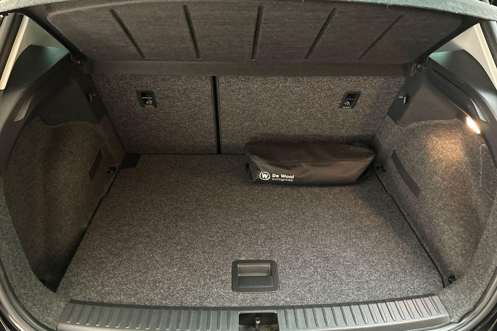 Seat Arona (S332JG) met abonnement