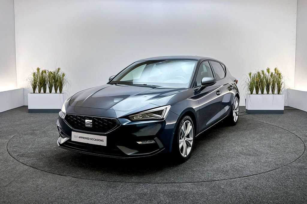 Seat Leon (R327NZ) met abonnement