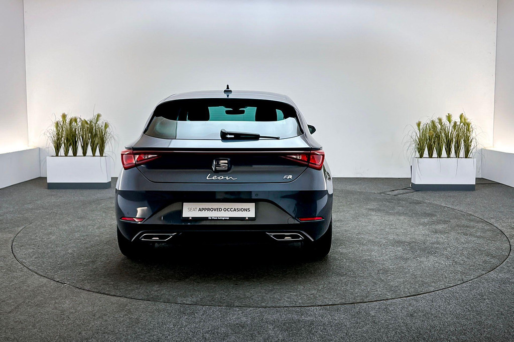 Seat Leon (R327NZ) met abonnement