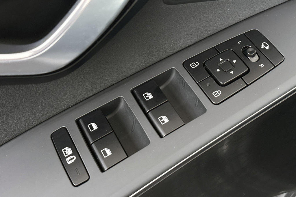 Kia Niro (S664JF) met abonnement