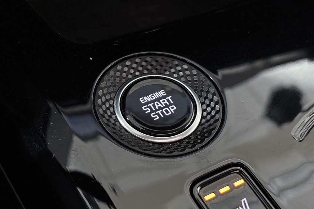 Kia Niro (S664JF) met abonnement