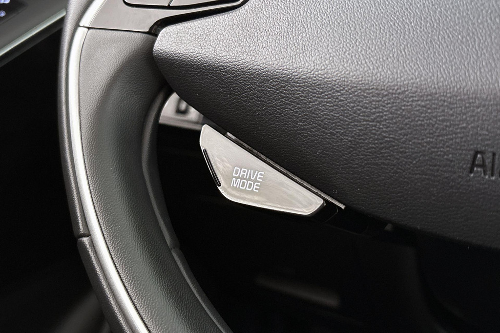 Kia Niro (S664JF) met abonnement