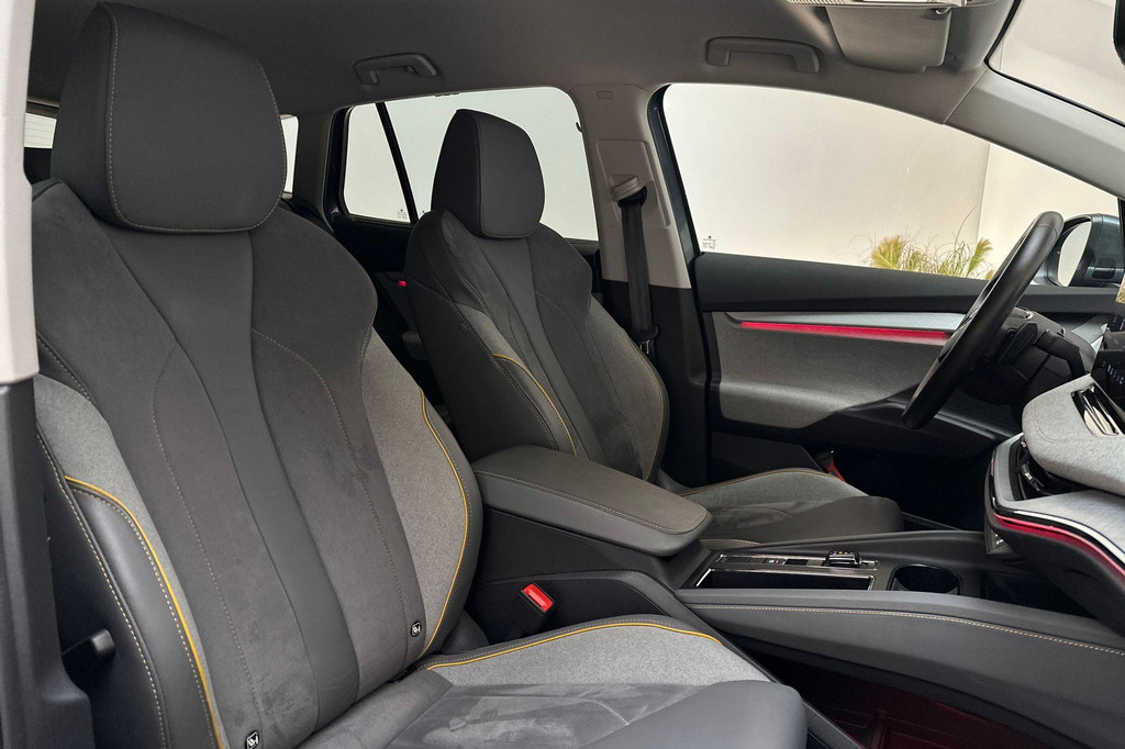 ŠKODA ENYAQ iV (L727DG) met abonnement