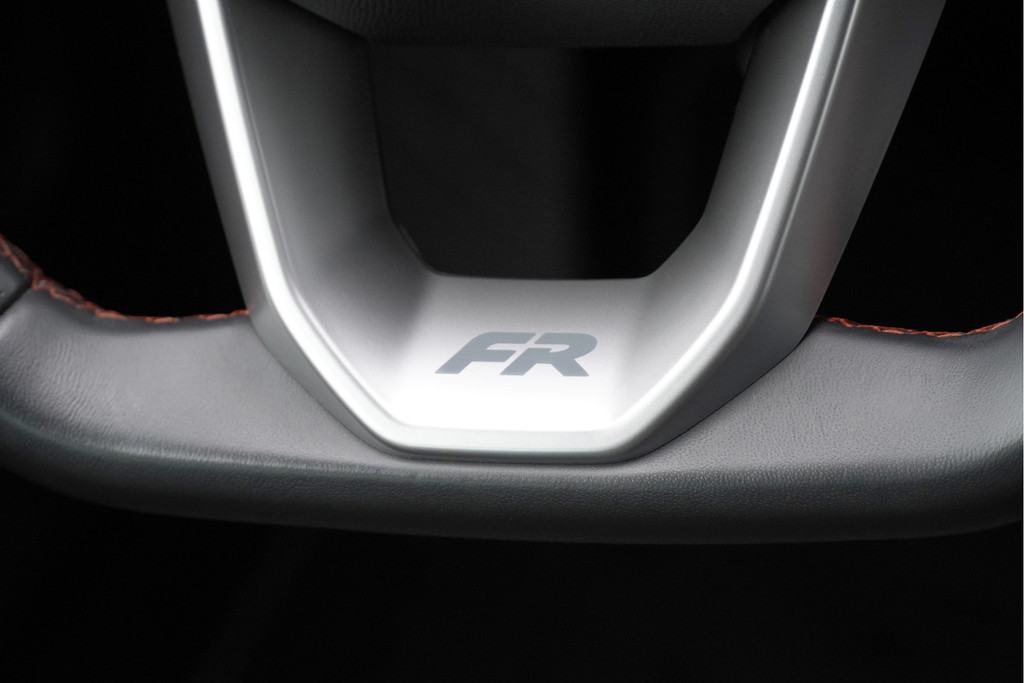 Seat Leon (L443DH) met abonnement