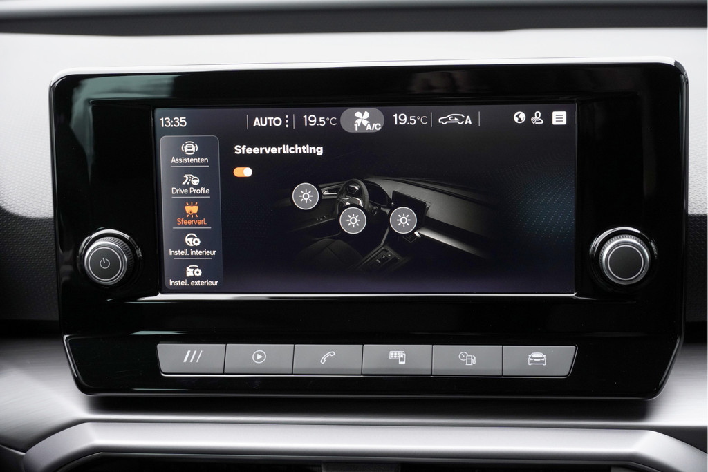 Seat Leon (L443DH) met abonnement