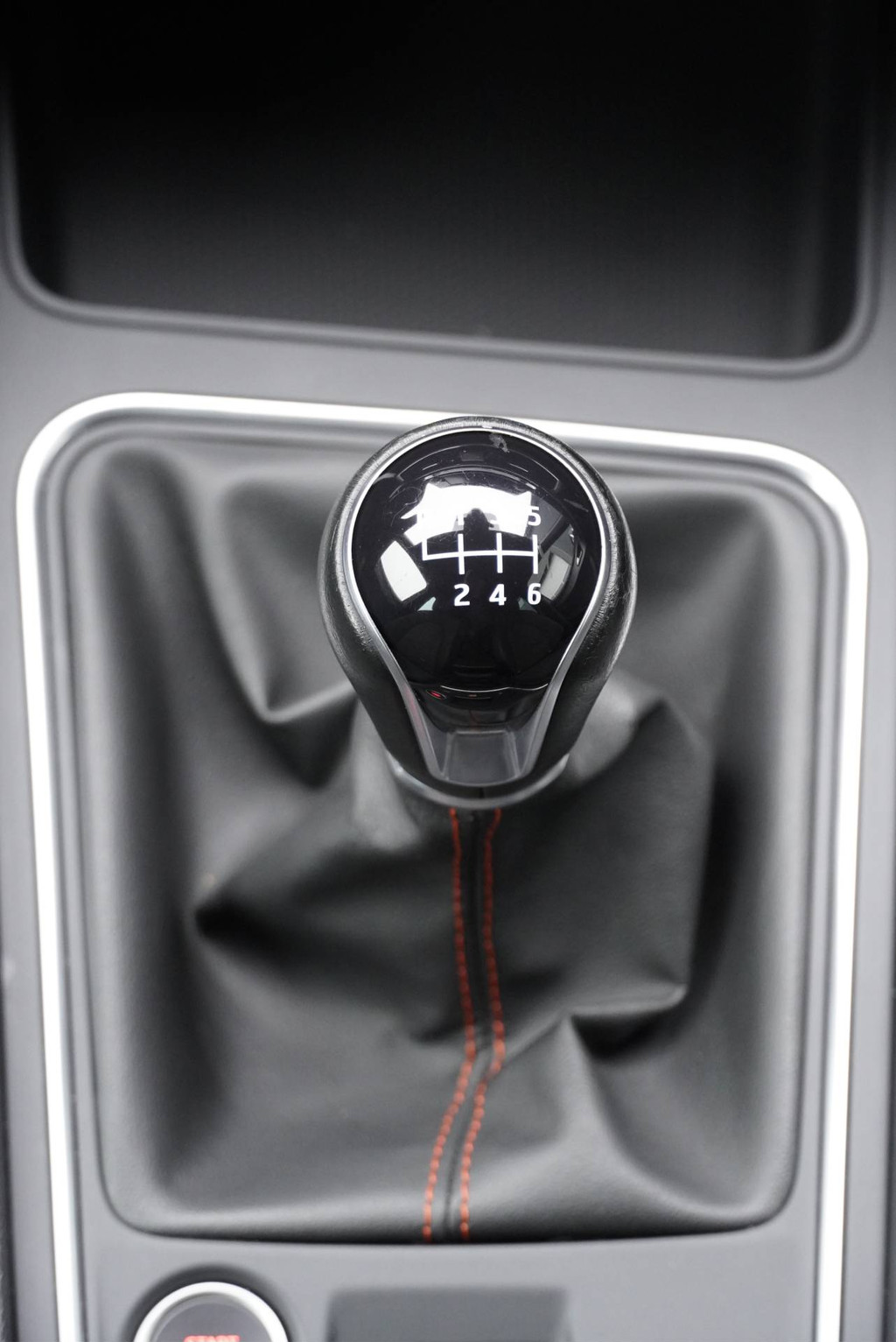 Seat Leon (L443DH) met abonnement