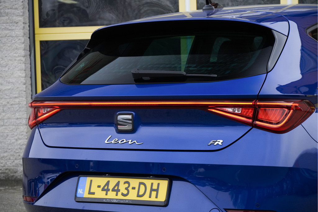 Seat Leon (L443DH) met abonnement