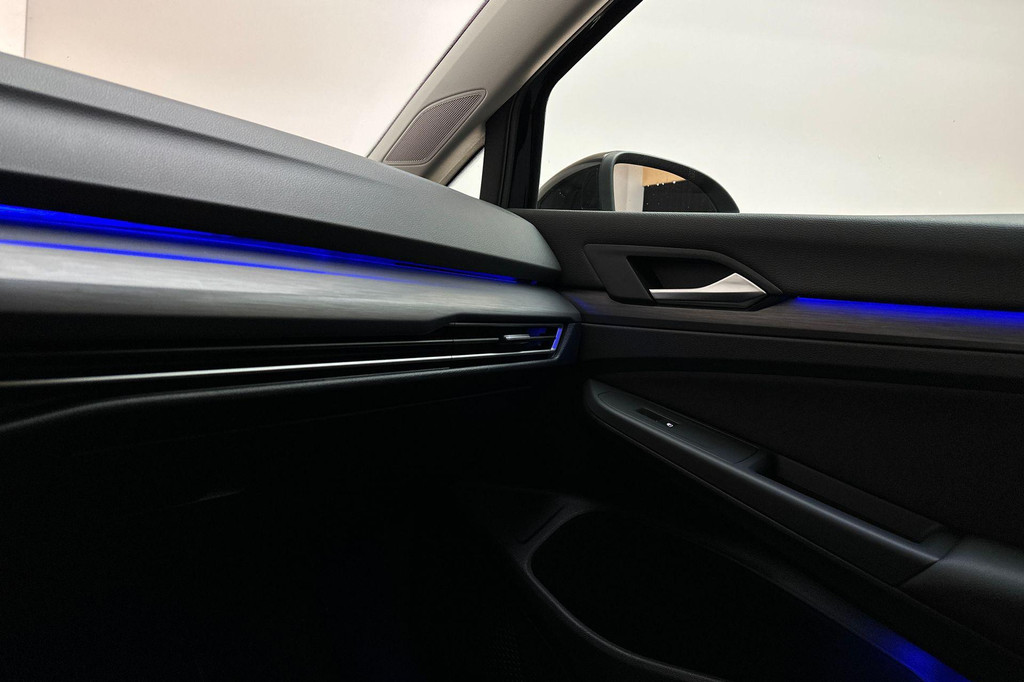 Volkswagen Golf (JXH01Z) met abonnement