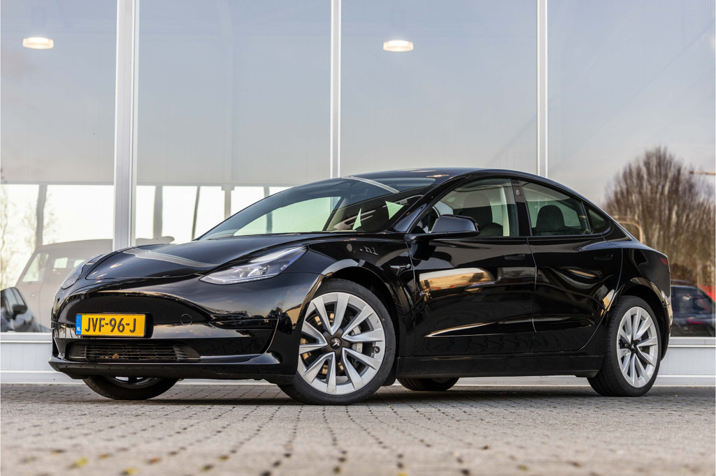 Tesla Model 3 (JVF96J) met abonnement