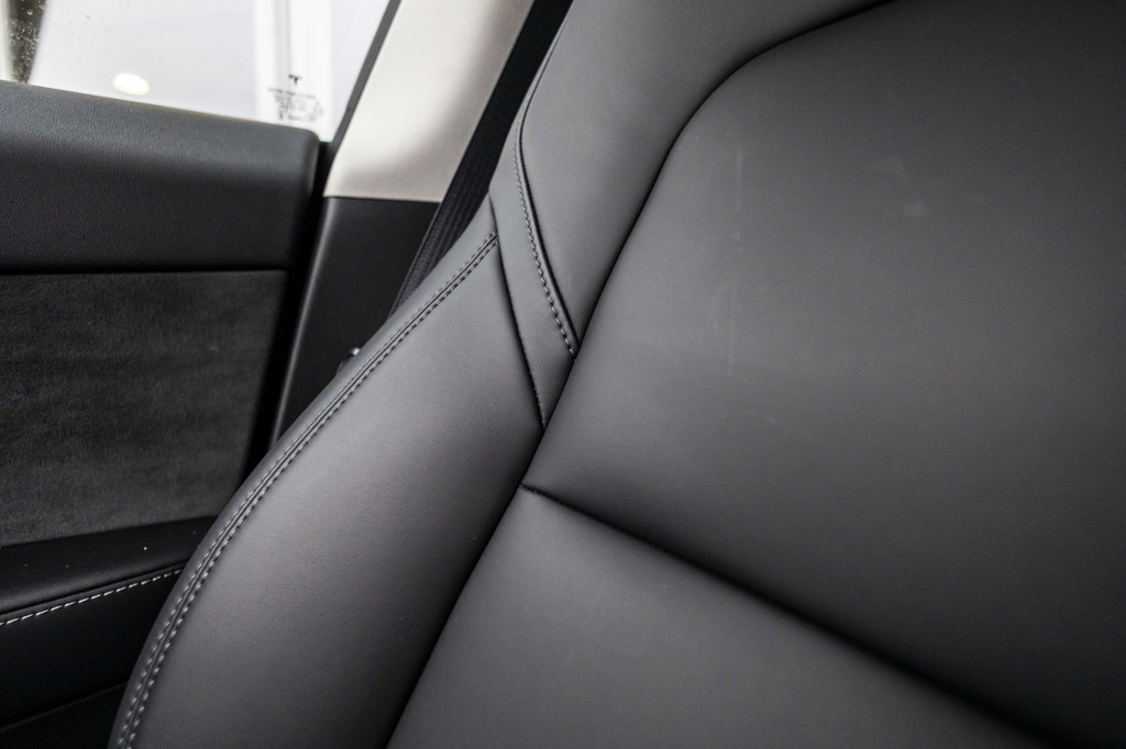 Tesla Model 3 (JVF96J) met abonnement