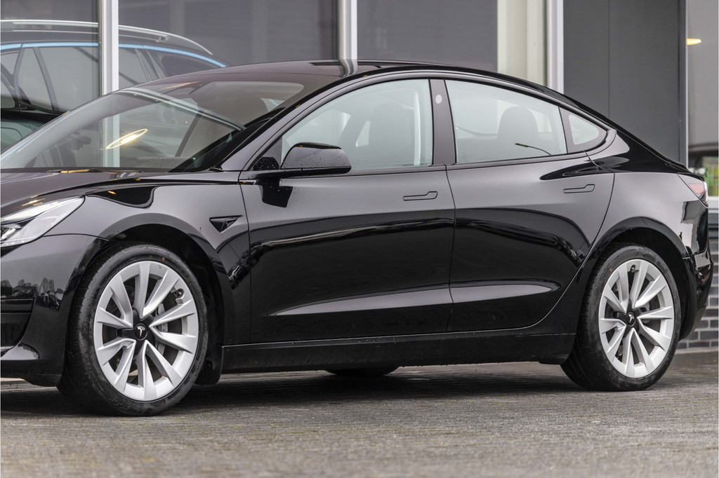 Tesla Model 3 (JVF96J) met abonnement
