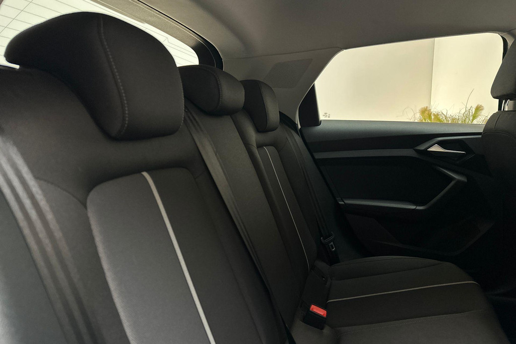 Audi A1 (J799JP) met abonnement