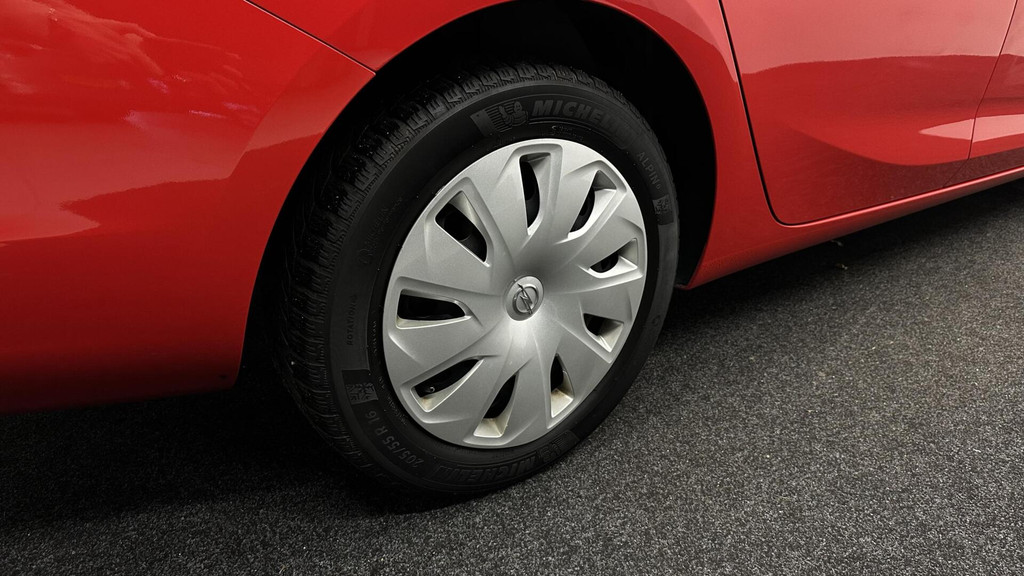 Opel Astra (J819ZZ) met abonnement