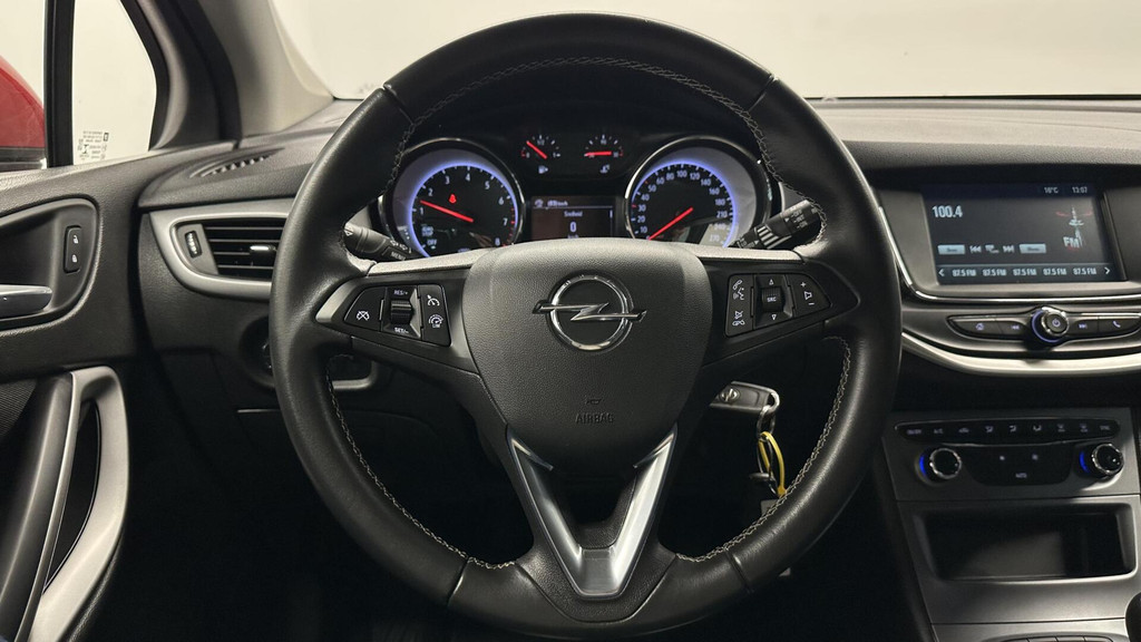 Opel Astra (J819ZZ) met abonnement