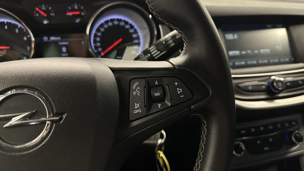 Opel Astra (J819ZZ) met abonnement