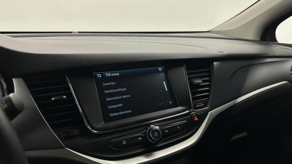 Opel Astra (J819ZZ) met abonnement