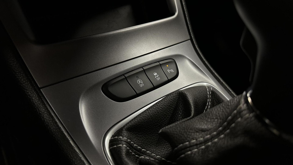 Opel Astra (J819ZZ) met abonnement