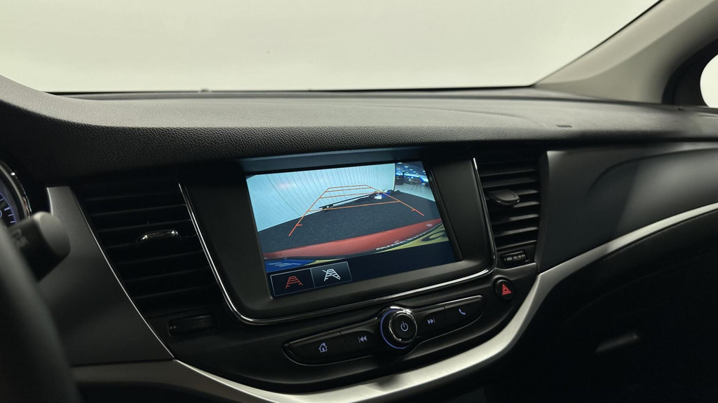 Opel Astra (J819ZZ) met abonnement