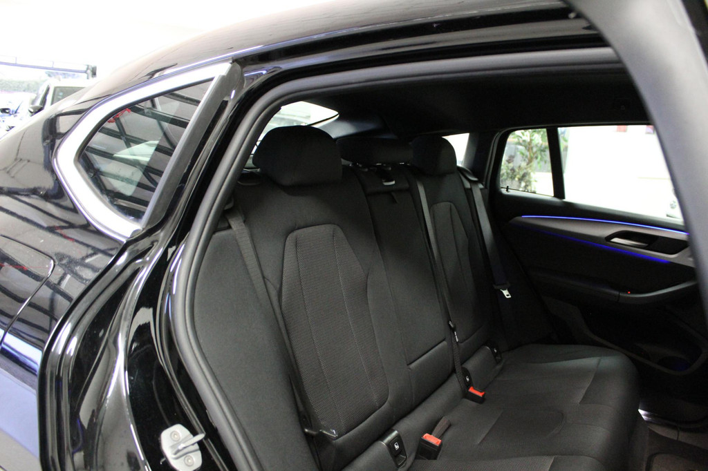 BMW X4 (J870NH) met abonnement