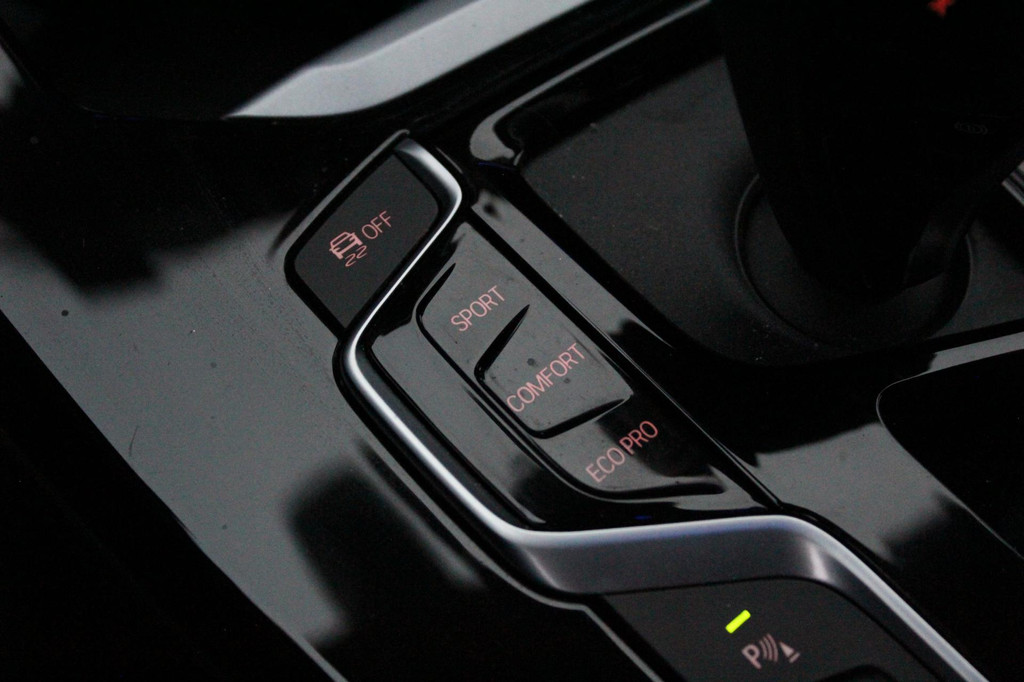 BMW X4 (J870NH) met abonnement