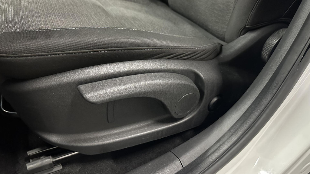 Hyundai Kona (J067XB) met abonnement