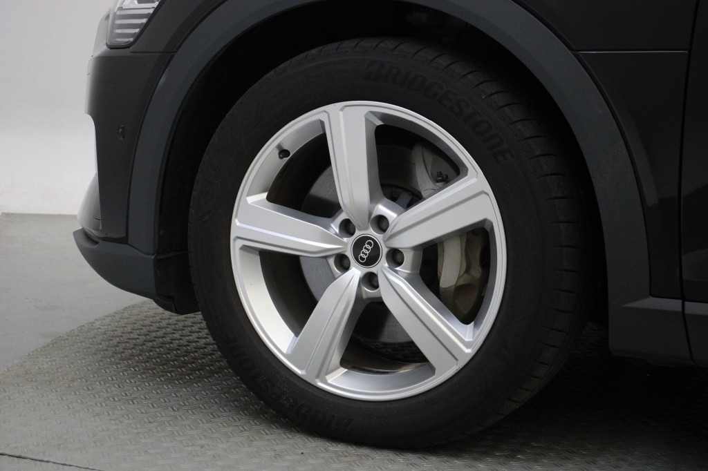 Audi e-tron (P382NT) met abonnement