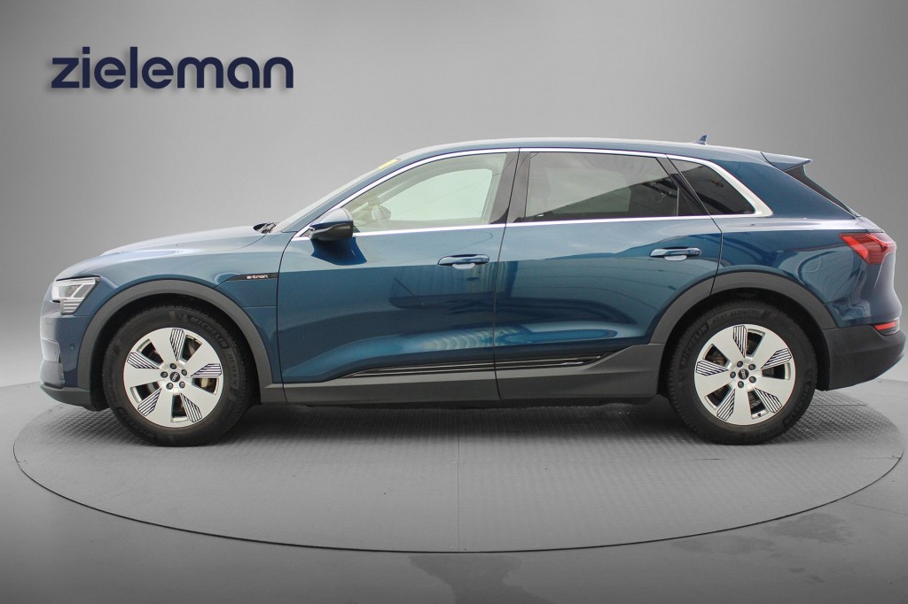 Audi e-tron (N775RG) met abonnement