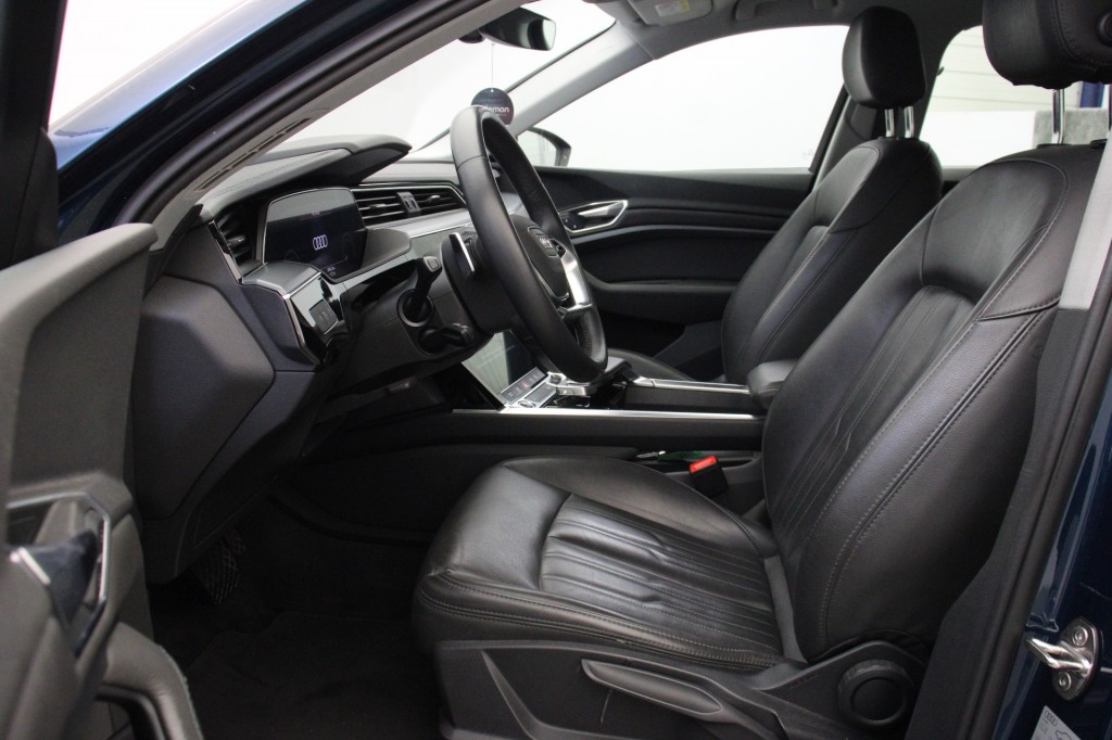 Audi e-tron (N775RG) met abonnement