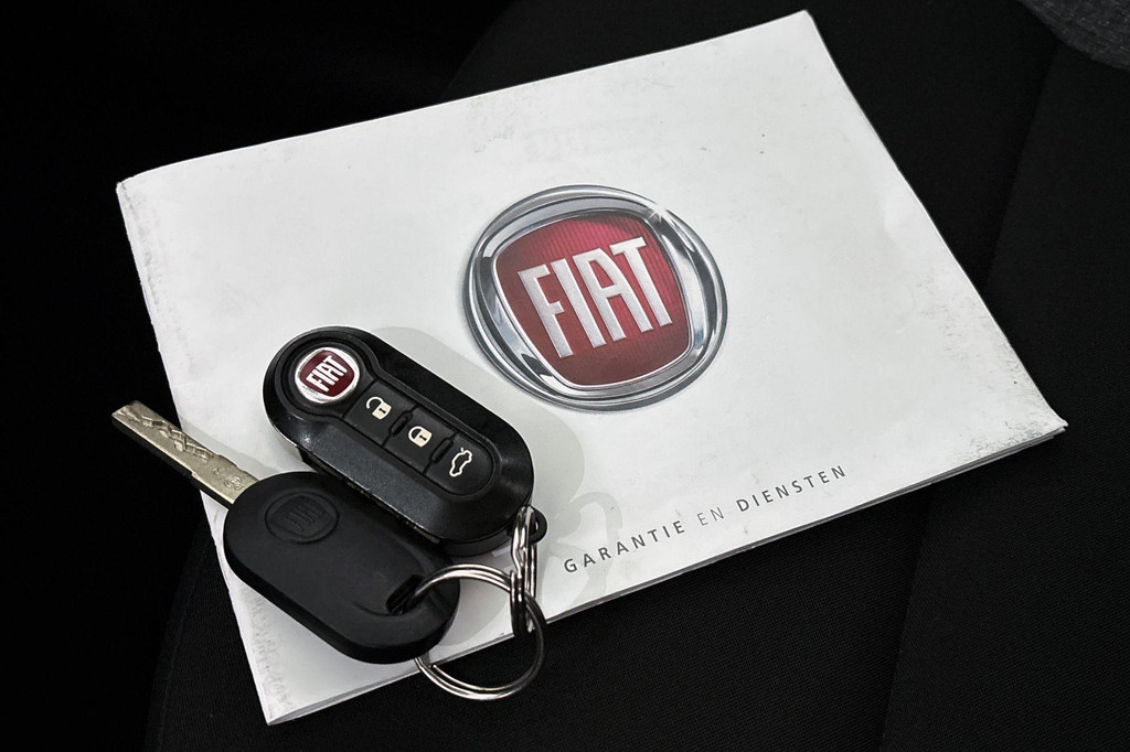 Fiat Panda (R728BX) met abonnement